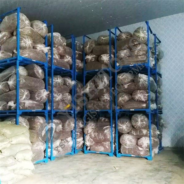 Nestainer Storage Racks